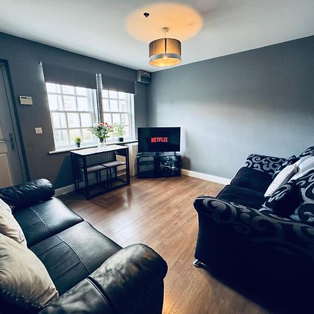 Queens Townhouse - 4 Bed Whitehaven Bagian luar foto