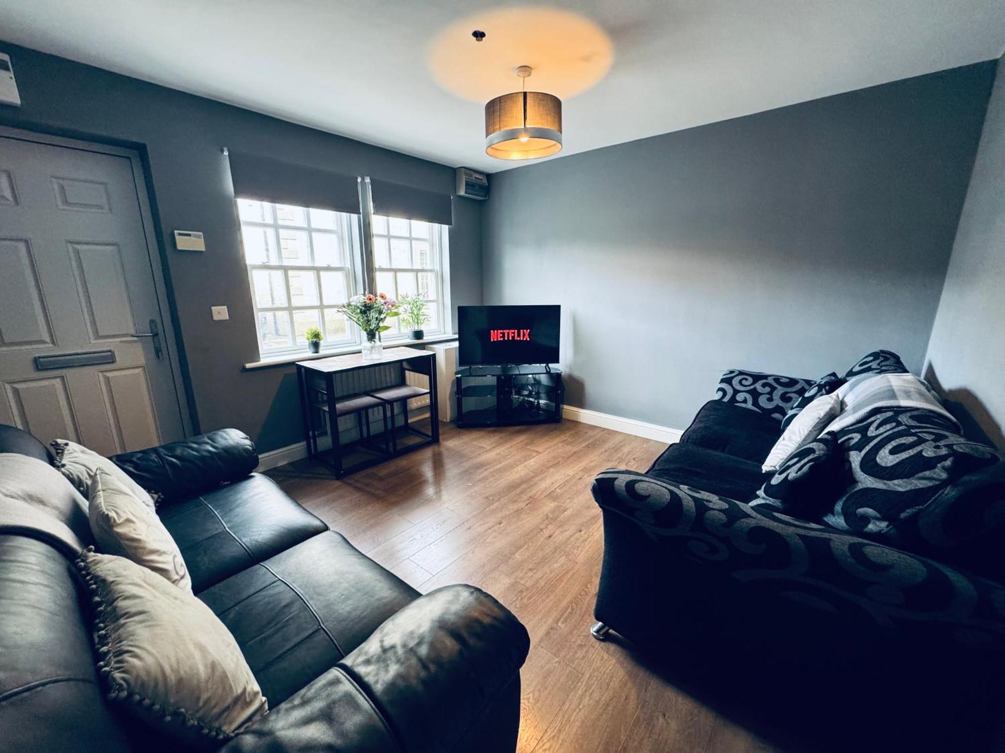 Queens Townhouse - 4 Bed Whitehaven Bagian luar foto