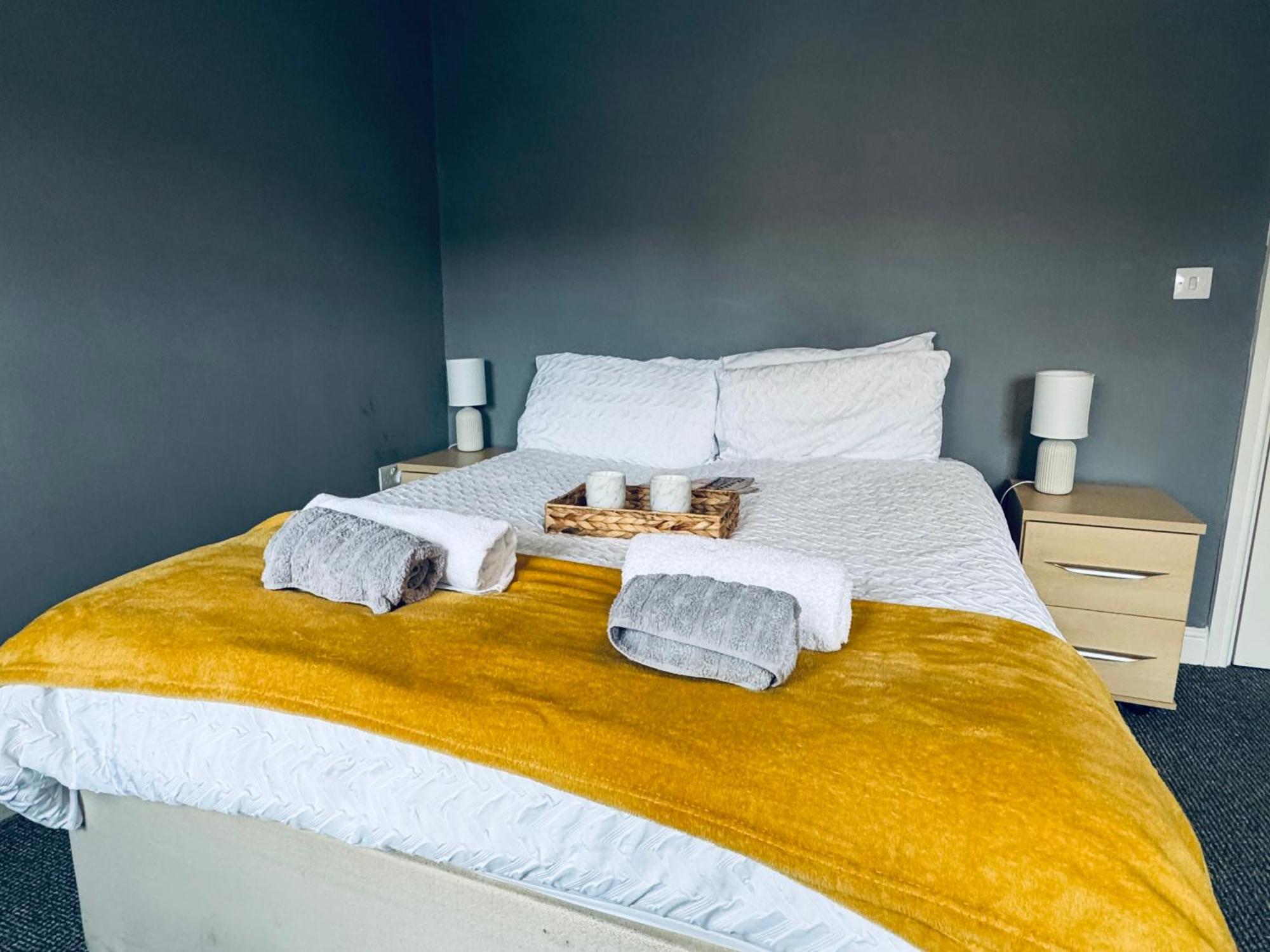 Queens Townhouse - 4 Bed Whitehaven Bagian luar foto