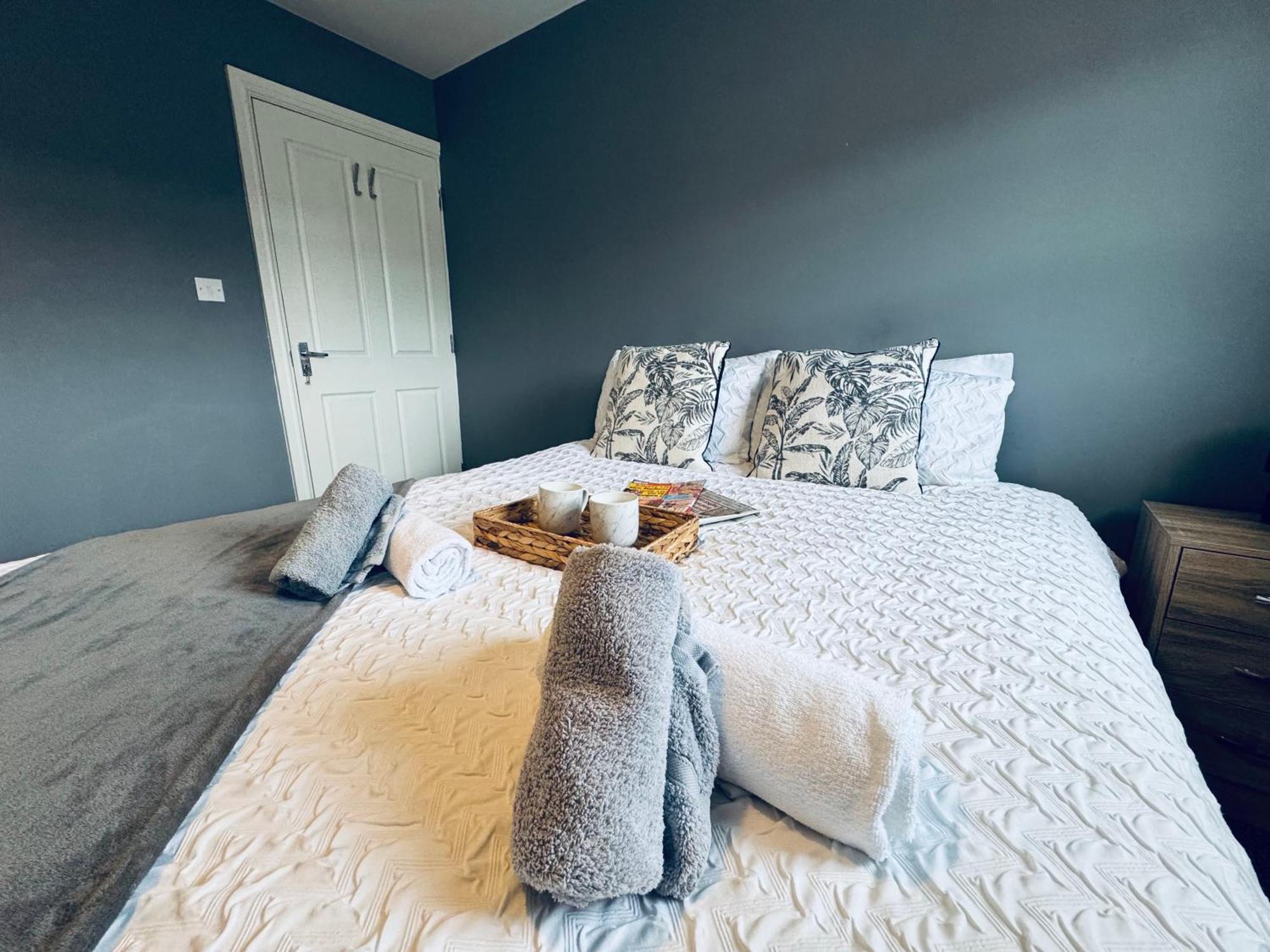 Queens Townhouse - 4 Bed Whitehaven Bagian luar foto
