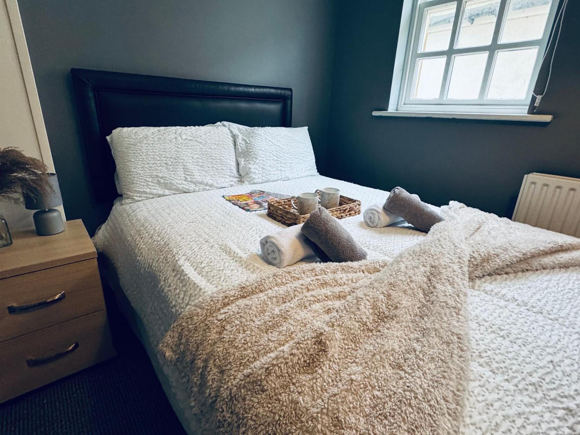 Queens Townhouse - 4 Bed Whitehaven Bagian luar foto