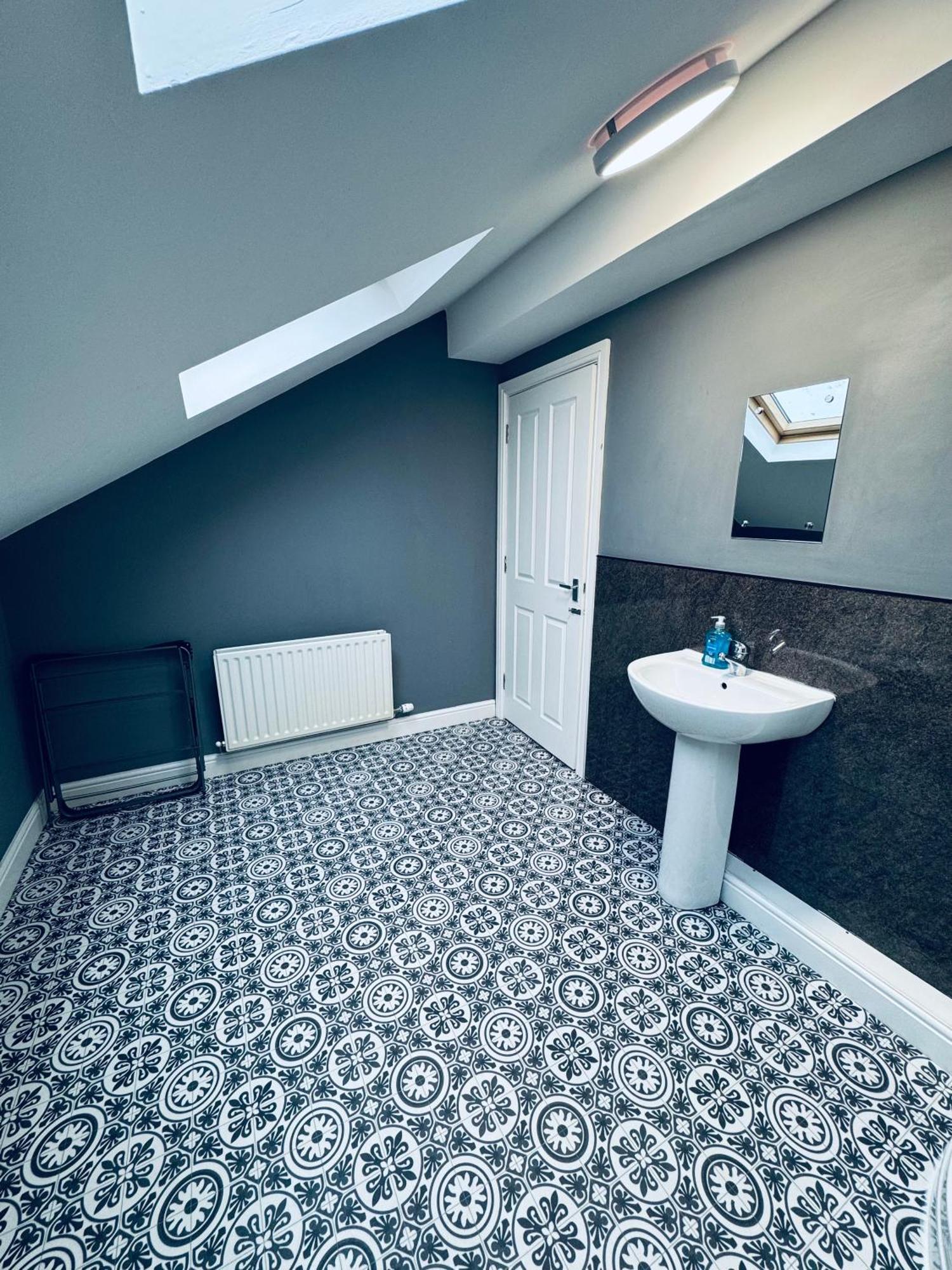 Queens Townhouse - 4 Bed Whitehaven Bagian luar foto
