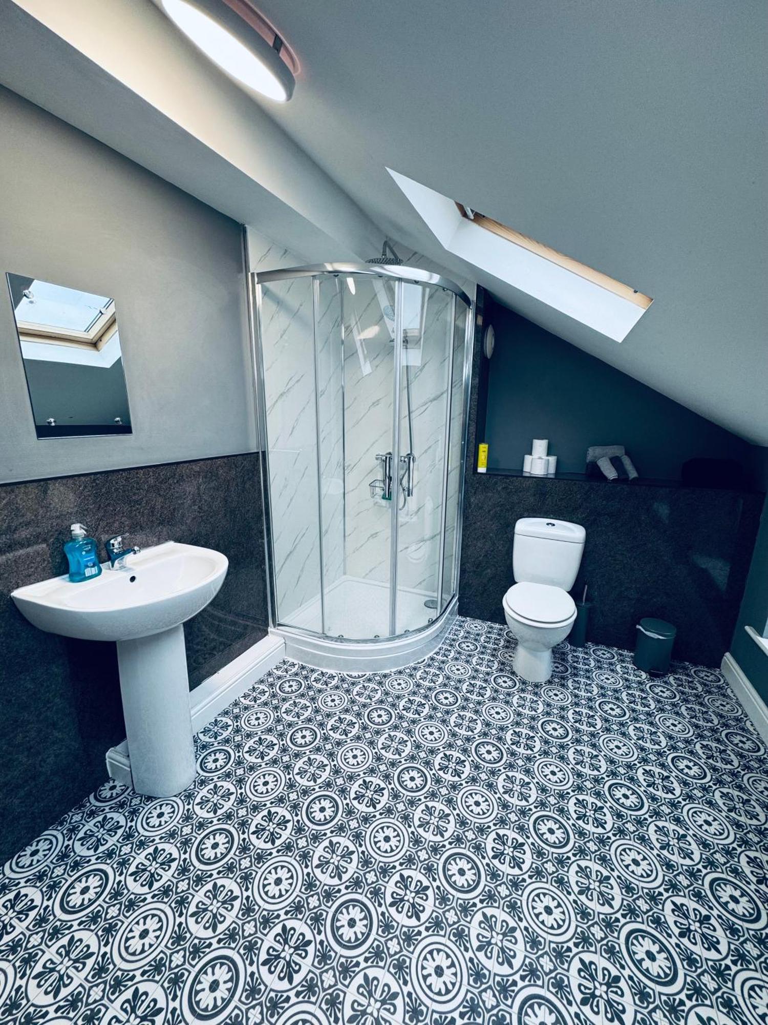 Queens Townhouse - 4 Bed Whitehaven Bagian luar foto